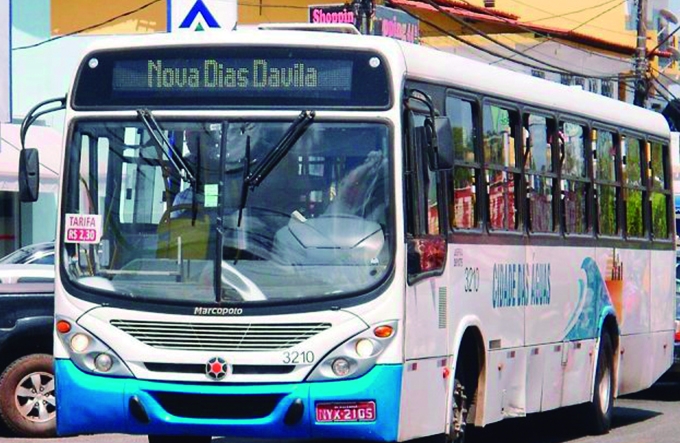  Usuária do transporte público reclama do descaso com passageiros 