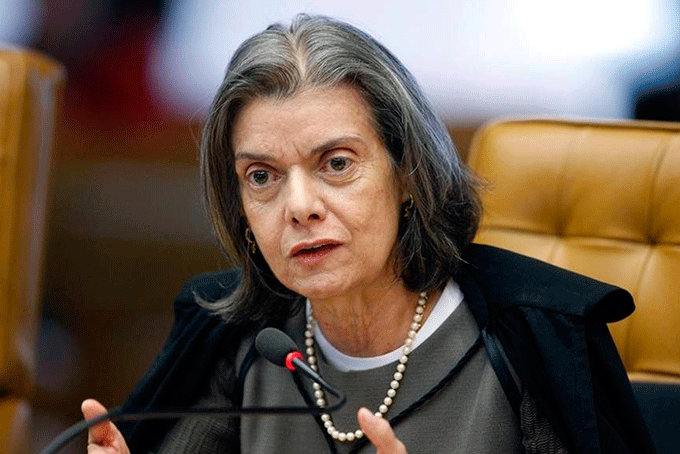 Com Cármen na presidência, petistas avaliam estratégia sobre Lula 