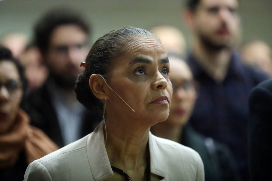 Marina se aproxima de pastores contrários à bancada evangélica