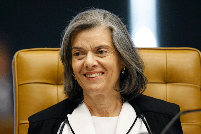 Cármen Lúcia assume Presidência da República interinamente