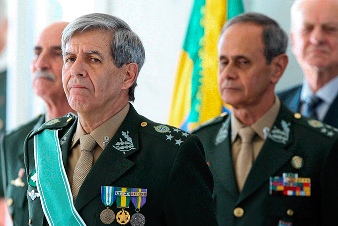 Bolsonaro deve anunciar general Heleno como vice, diz Major 