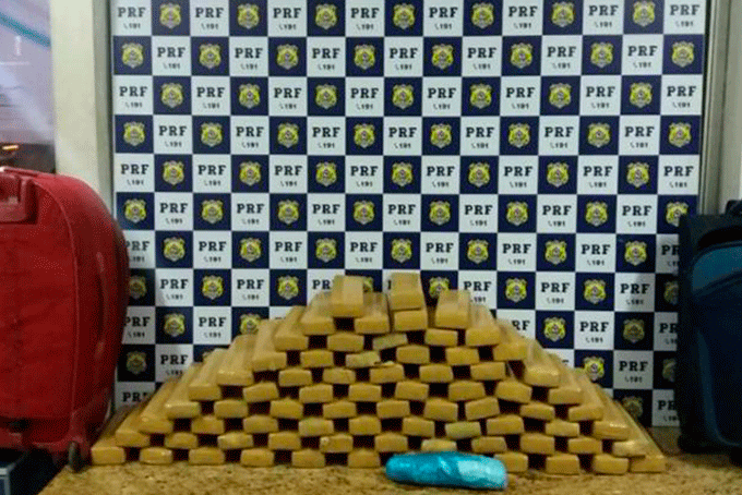 Mulher é detida com 54 quilos de drogas em Vitória da Conquista