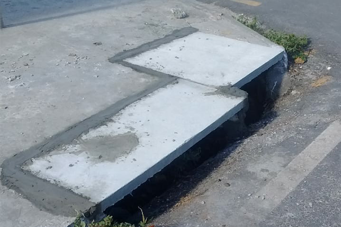 Prefeitura conserta 'boca de lobo' após denuncias dos moradores 