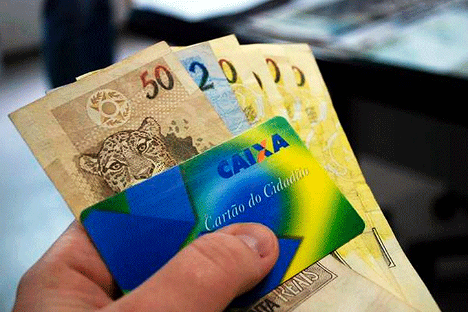 Novo período para saque do abono salarial começa nesta quinta 