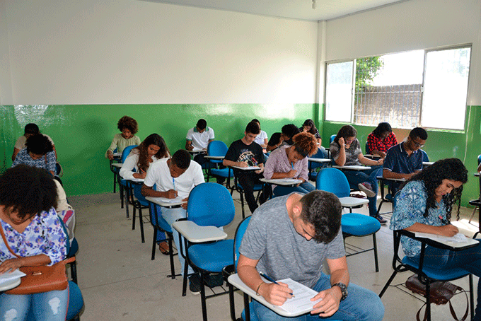 Prefeitura e Ecolurb realizam provas para jovens aprendizes