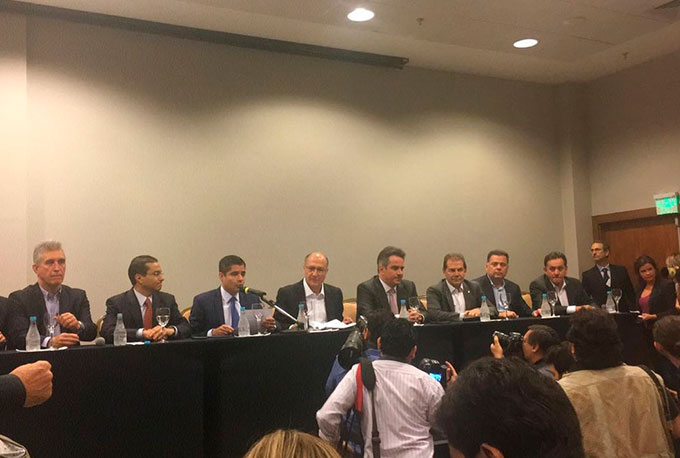Líderes do 'Centrão' oficializam apoio à pré-candidatura de Alckmin 