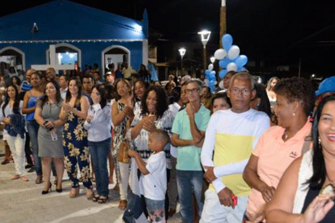 Prefeitura entrega praça requalificada a Comunidade de Malhadas 