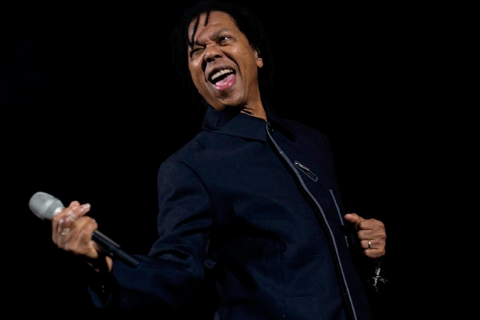Djavan anuncia novo álbum e turnê especial pelos seus 70 anos