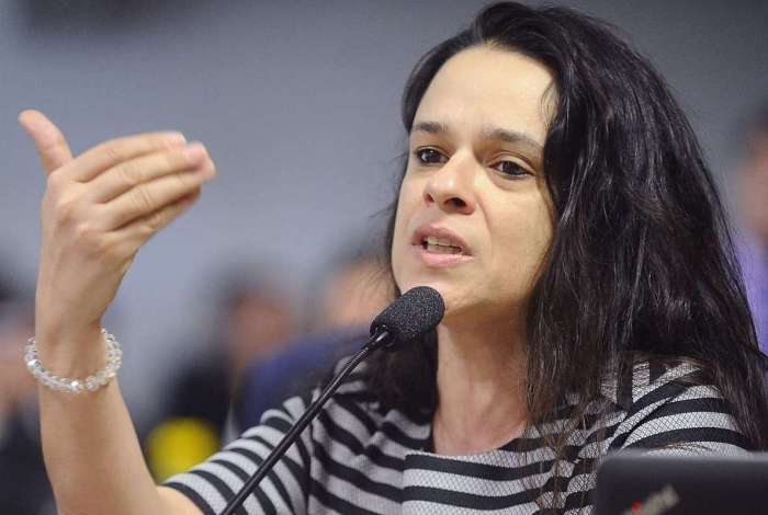  Janaína Paschoal não será vice de Bolsonaro