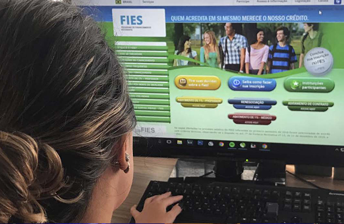 MEC prorroga inscrição para estudantes do Fies no 2º semestre