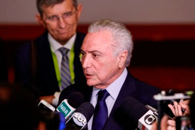 Às vésperas da eleição, Temer vai facilitar renovação da CNH, diz coluna