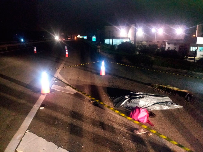 Mulher morre atropelada próximo ao viaduto do trabalhador