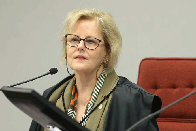 Rosa Weber toma posse na presidência do TSE