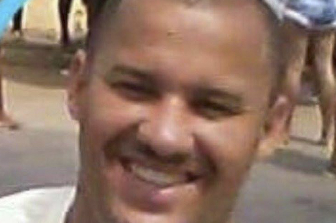 Assessor de vereador e amigo são mortos dentro de bar