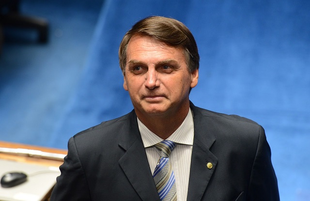 Bolsonaro é líder isolado em cenário sem Lula, diz Ibope