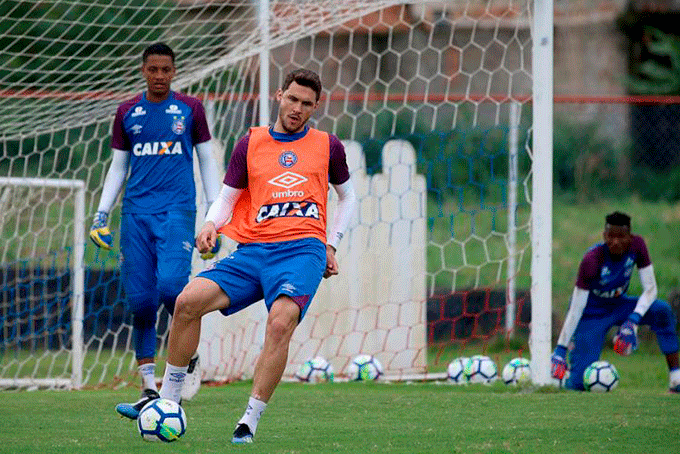 Bahia volta aos treinos e já foca no Internacional