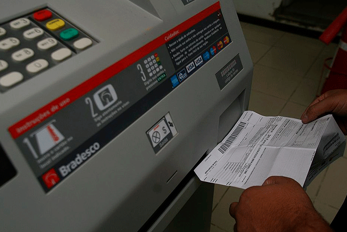 Boletos acima de R$400 já podem ser pagos em qualquer banco