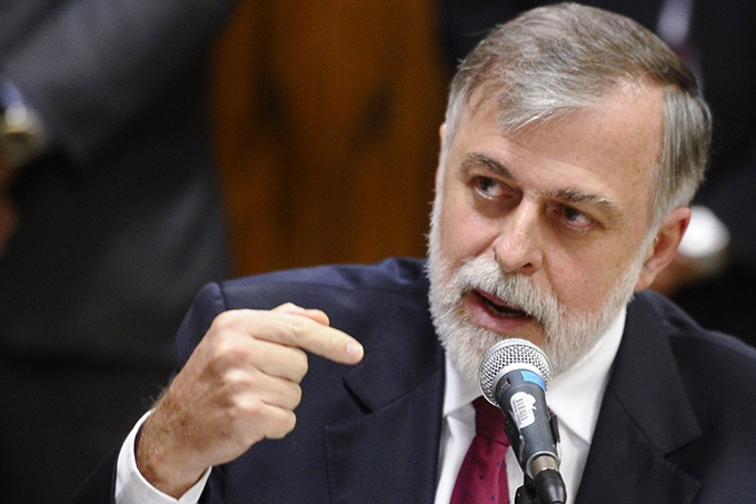 Moro condena filhas de ex-diretor da Petrobras a pena alternativa