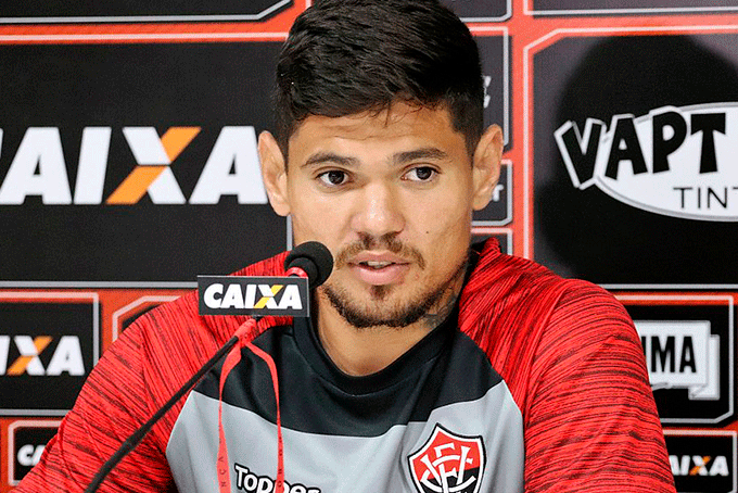 Léo Ceará lembra que foi proibido de treinar no Barradão
