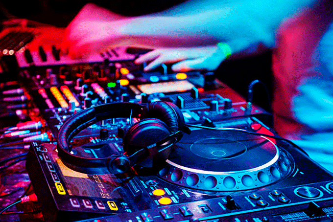 Litoral matense recebe ‘Domingueira Pool Party’ dia 2