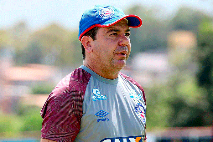 'A gente soube sofrer', destaca Enderson Moreira