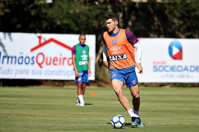 Bahia tenta embalar fora de casa diante do Atlético-PR 