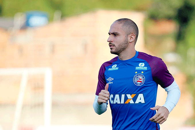 Empréstimo de Régis renderá R$ 1,6 milhão ao Bahia se oficializar