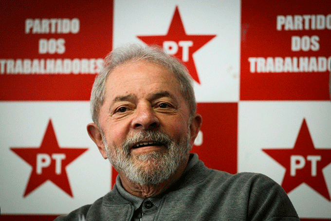 Orientação de Lula é 'seguir recorrendo', diz advogado