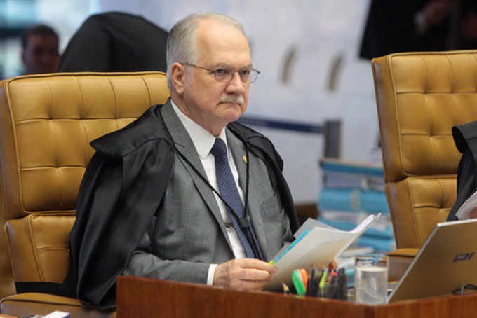 Fachin nega pedido da defesa de Lula para suspender inelegibilidade