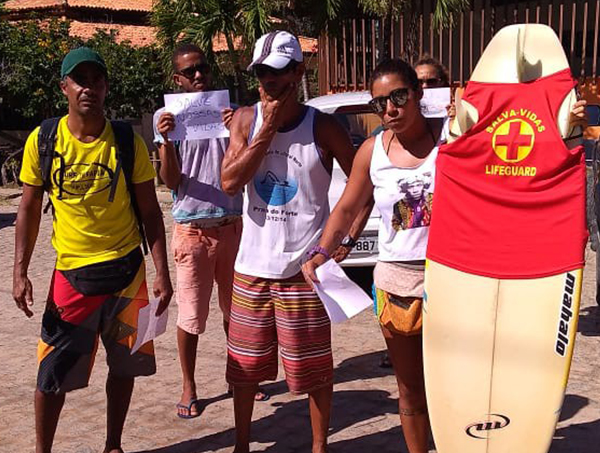 Moradores cobram contratação de salva-vidas em Imbassaí