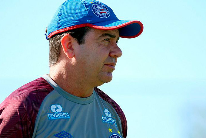 Elenco volta aos trabalhos para primeira semana de Enderson