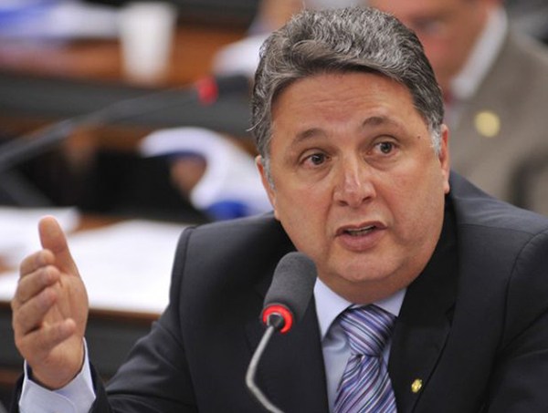Ministro do TSE suspende inelegibilidade de Garotinho