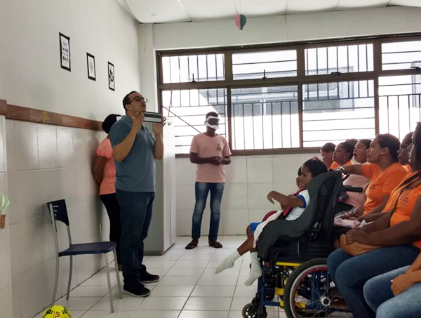 Monitores do AEE participam de formação continuada