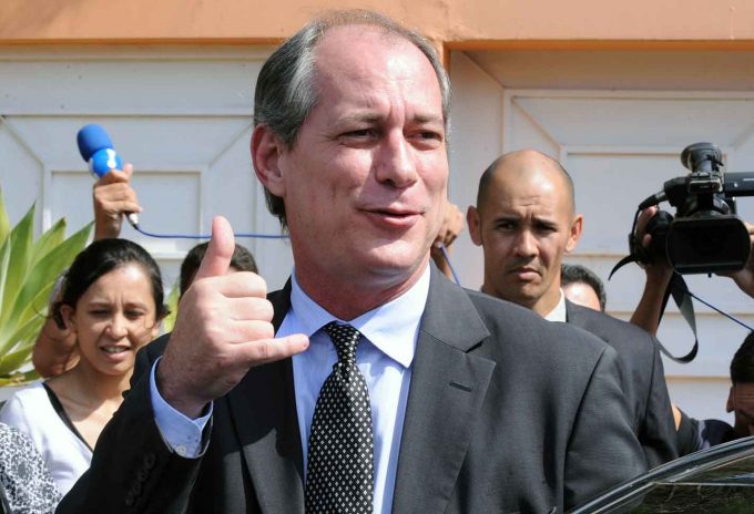 'Nem a pau, Juvenal', diz Ciro sobre já pensar em apoio a Haddad