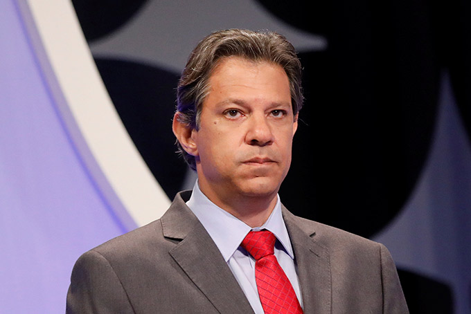Haddad não passa espontaneidade ao eleitor, afirmam pesquisas