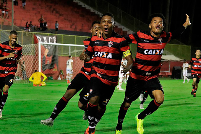 Vitória goleia Flamengo por 6x1 na semifinal do Brasileiro sub-20