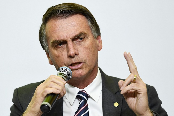 Bolsonaro deixa o Hospital Albert Einstein