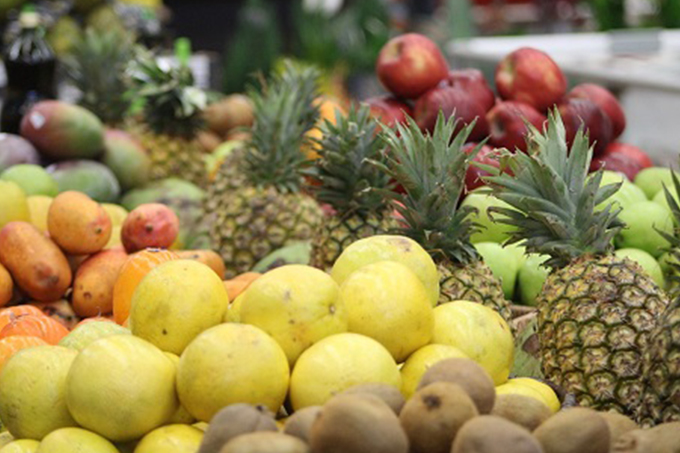 Outubro chega e frutas ficam até 285% mais caras