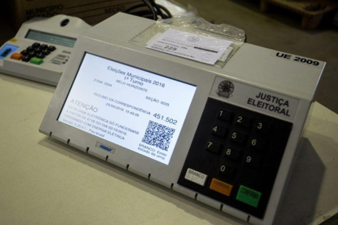 Saiba qual é a diferença entre votos brancos e nulos