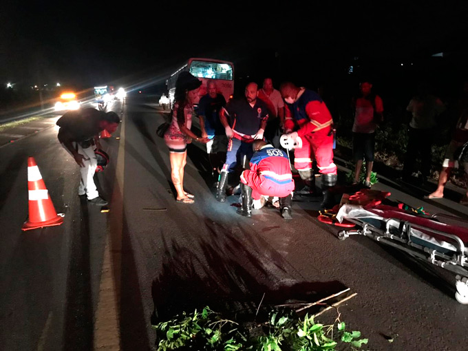 Idoso é atropelado por ônibus na BA-093, em Dias d'Ávila 