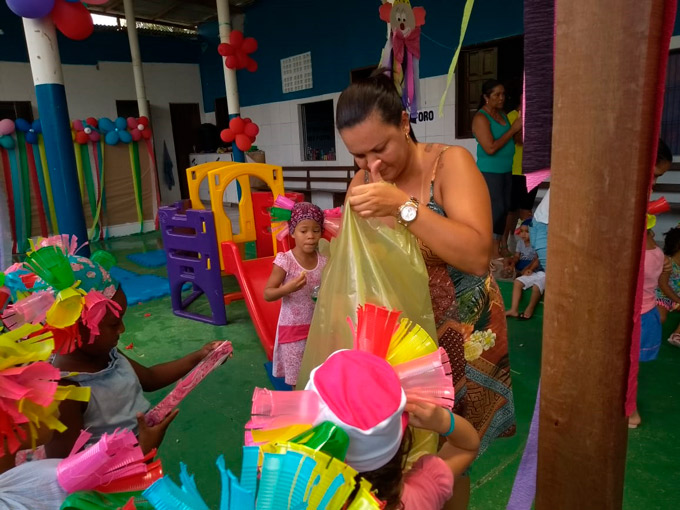 Policiais Civis promovem doações para crianças da creche municipal 