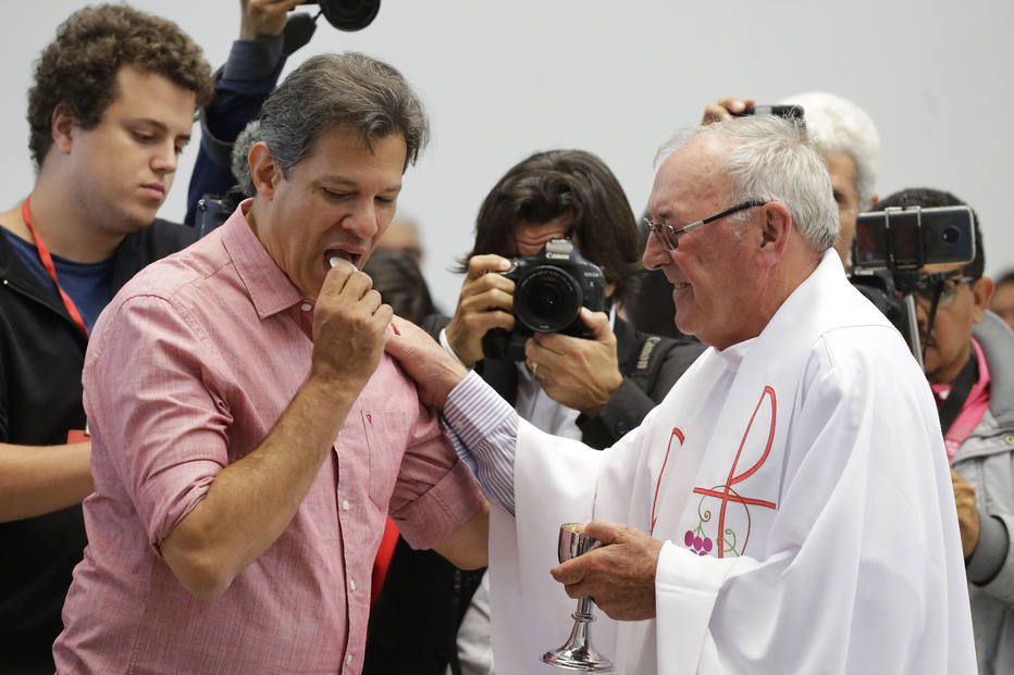 Universal rebate críticas de Haddad e lembra que Edir Macedo apoiou Lula 