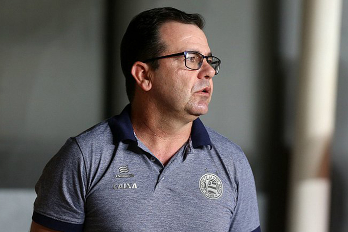 Enderson já pensa no Botafogo e revela conversa com reservas