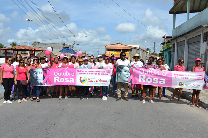 Caminhada Rosa chama atenção para a prevenção do Câncer