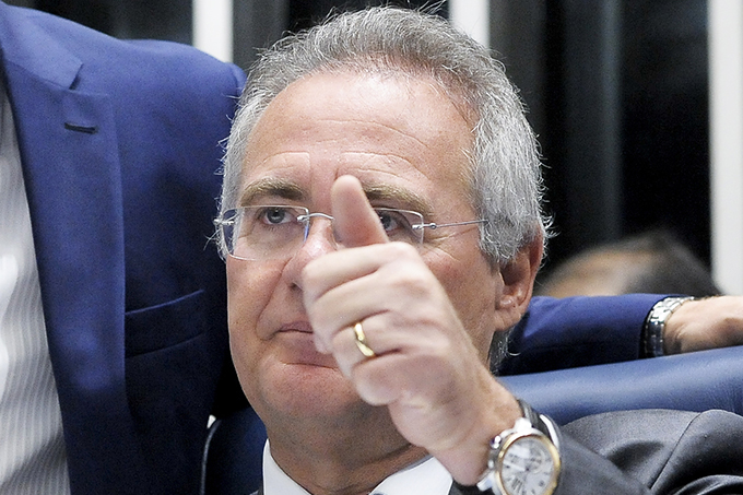 Renan Calheiros diz ter apoio de 40 senadores na disputa pela presidência