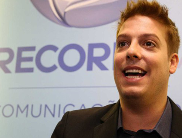 Record confirma saída de Fábio Porchat da emissora