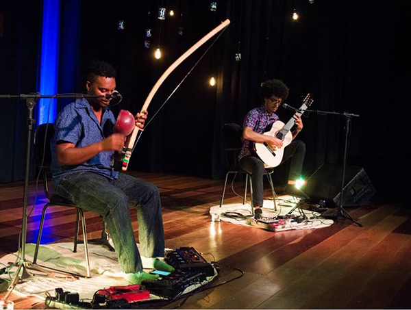 Duo B.A.V.I. se apresenta neste sábado na Serenata no TAMAR 