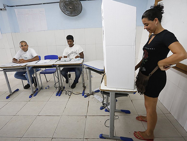 Falta de energia é principal causa de problemas em urnas 