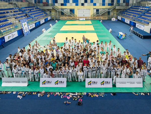 Atletas matenses participam de Treinamento de Campo em Lauro de Freitas
