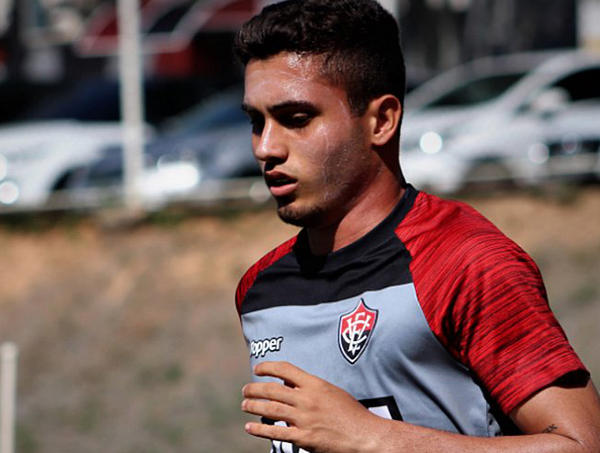Luan pode ser titular do Vitória contra o Paraná